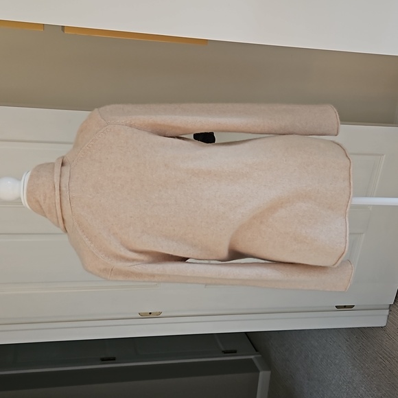 White + Warren Cashmere Sweater - Picture 3 of 3